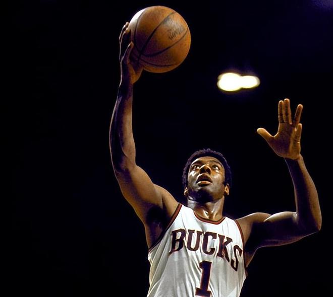 次在首轮秀 次在首轮秀